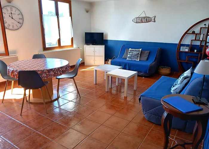 La Tour Fondue Appartement Vue Mer Grand T2 Face A Porquerolles Drap Serviette Non Fournis