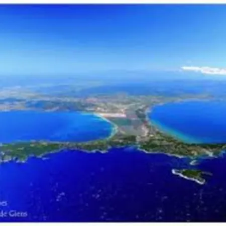 La Tour Fondue Appartement Vue Mer Grand T2 Face A Porquerolles Drap Serviette Non Fournis Hyères Buitenkant foto