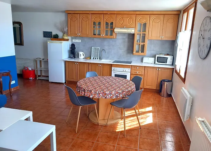 La Tour Fondue Appartement Vue Mer Grand T2 Face A Porquerolles Drap Serviette Non Fournis